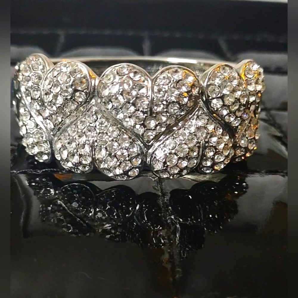 Crystal Hearts Cuff Bangle - Picture 11 of 16